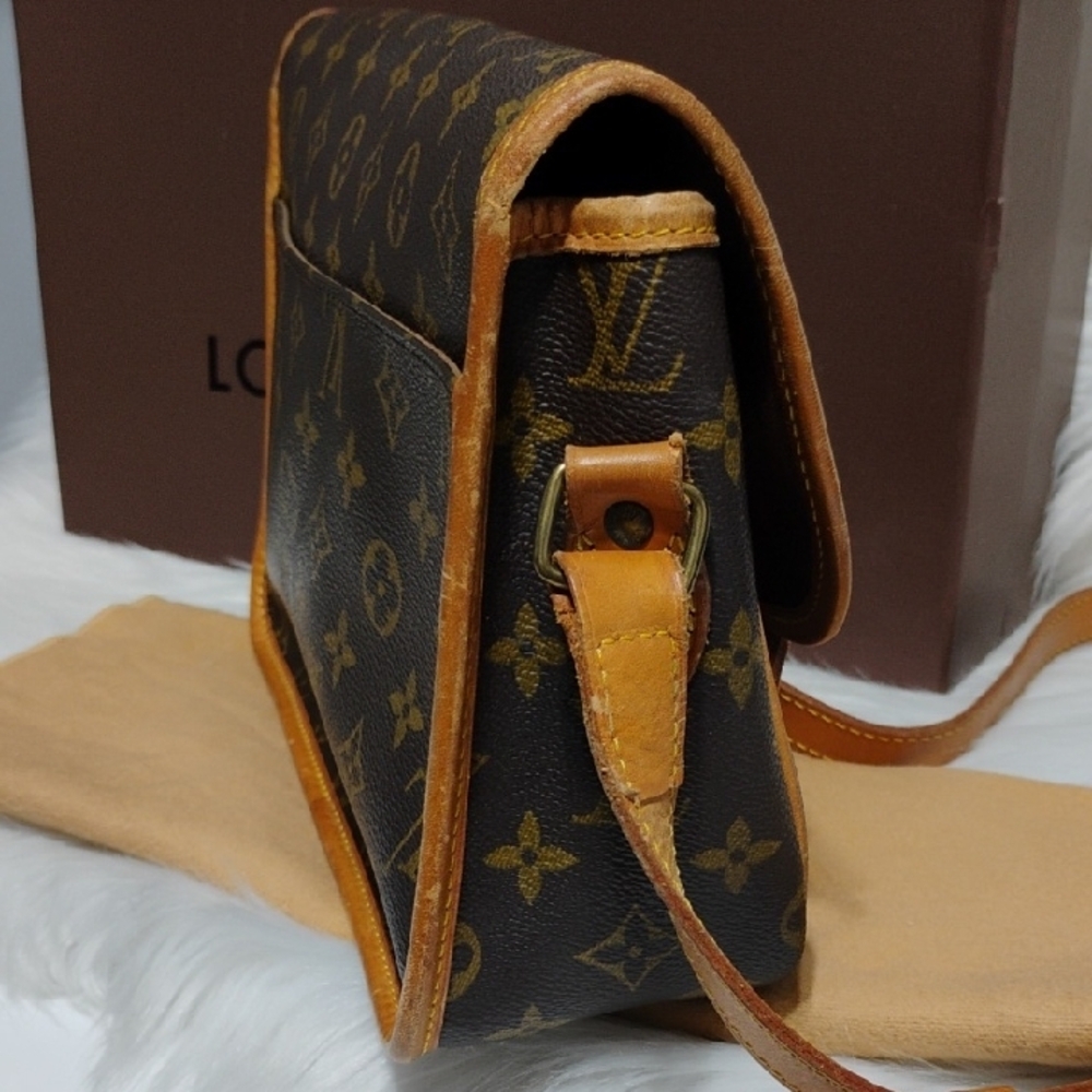 SALE! Louis Vuitton Monogram Gibessier MM M42247 Shoulder Bag W Dust Bag & Box - Picture 5 of 16